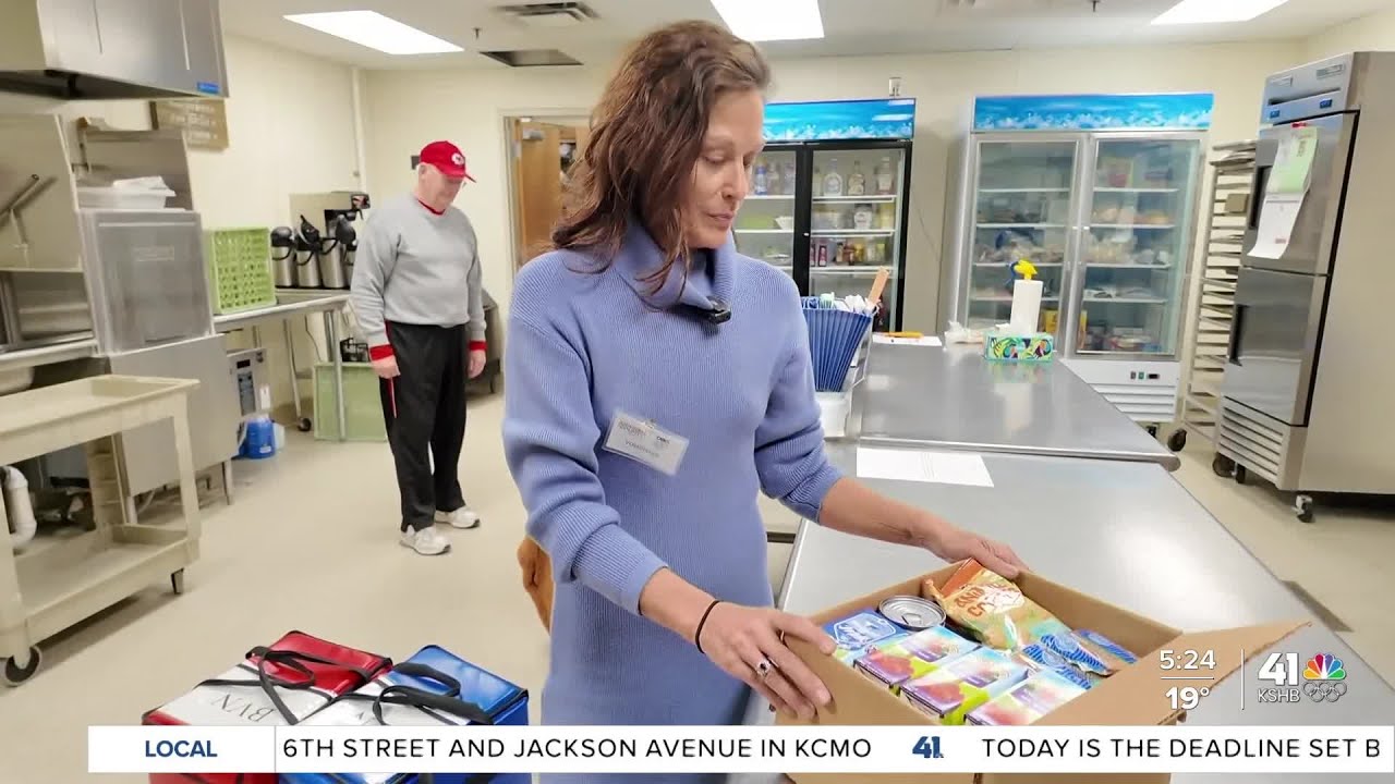 Johnson County Meals on Wheels volunteers deliver through snow and cold