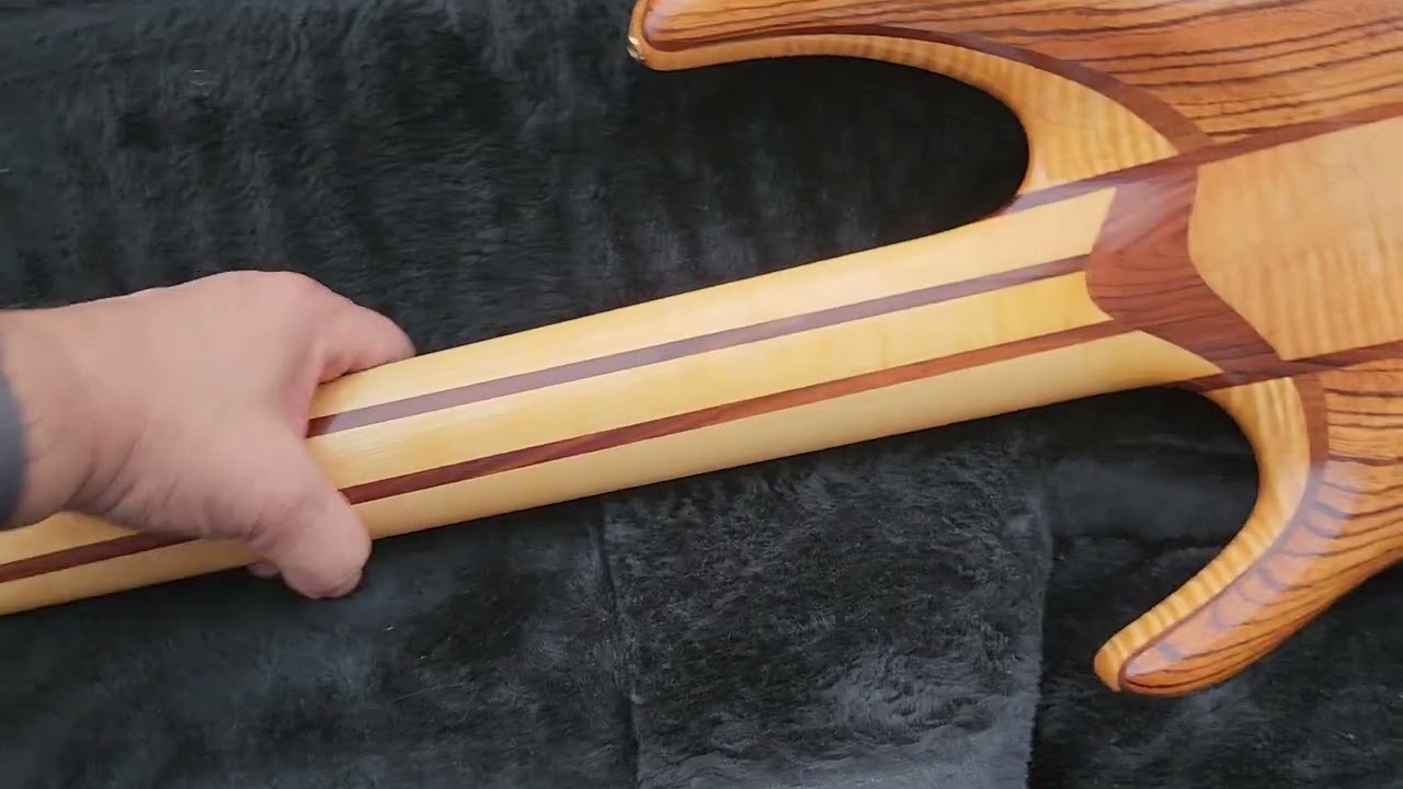 2000 Ken Smith BSR Elite 5 string in zebra wood