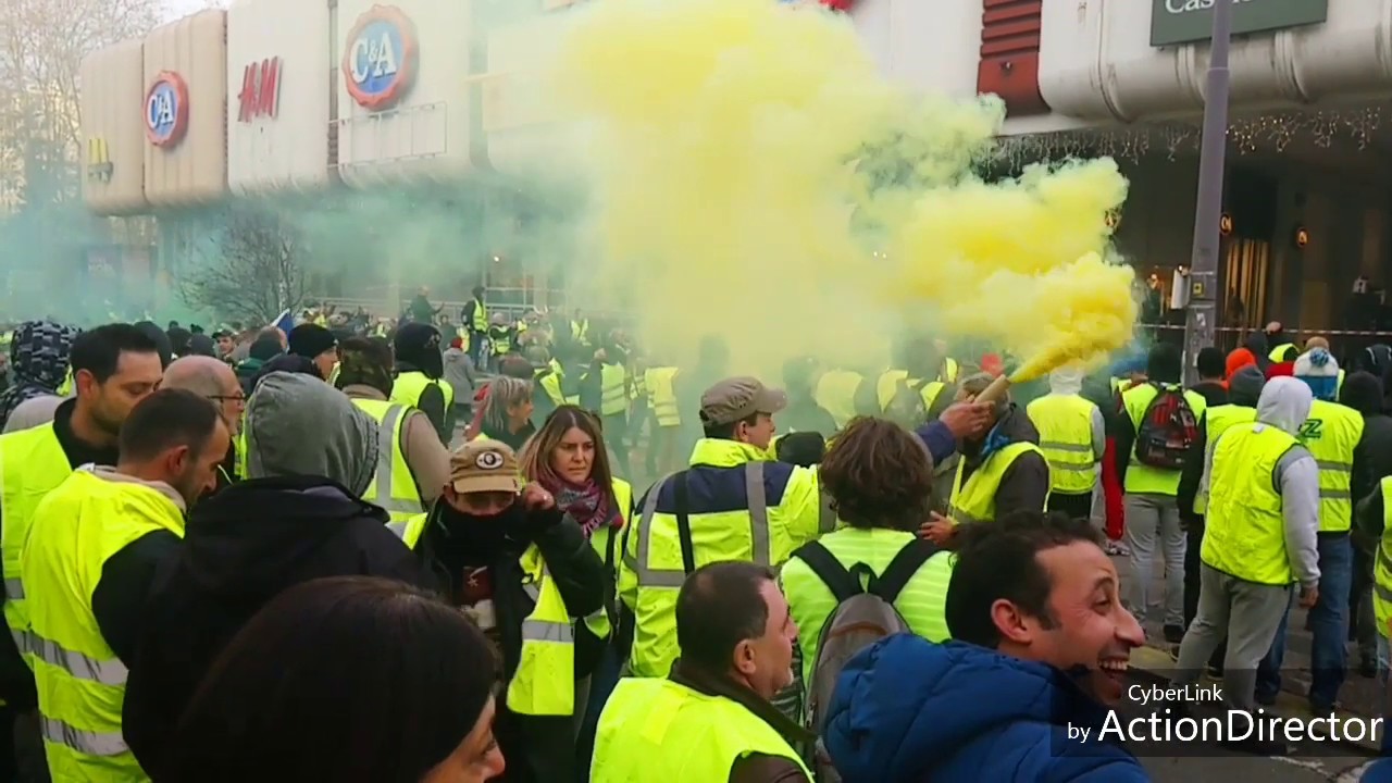 SAINT ÉTIENNE - GILETS JAUNES - CENTRE DEUX