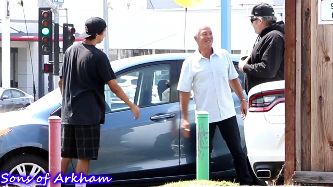 WET FARTS ON USED CARS |THAT NEW CAR SMELL | #SHARTWEEK | ETECH619