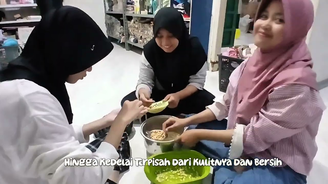 BIOTEKNOLOGI (MEMBUAT TEMPE) by.kelompok 3