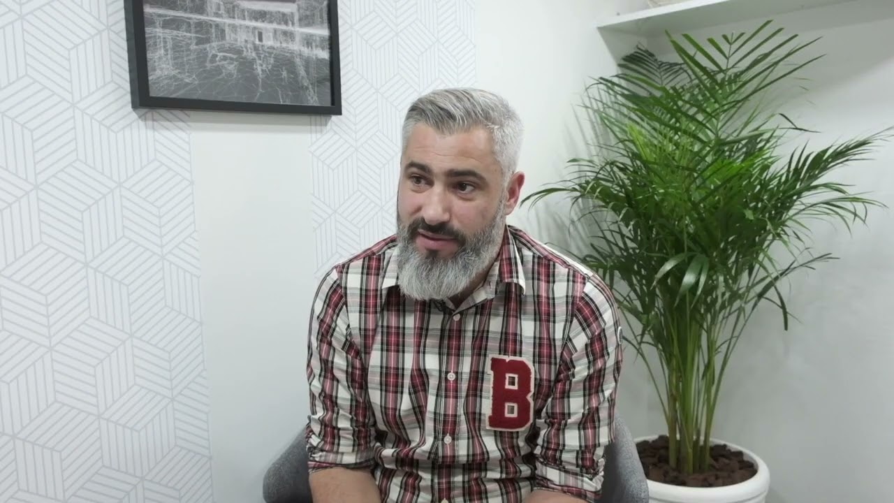 William, agent immobilier, partage les avantages des visites virtuelles Matterport pour son agence.