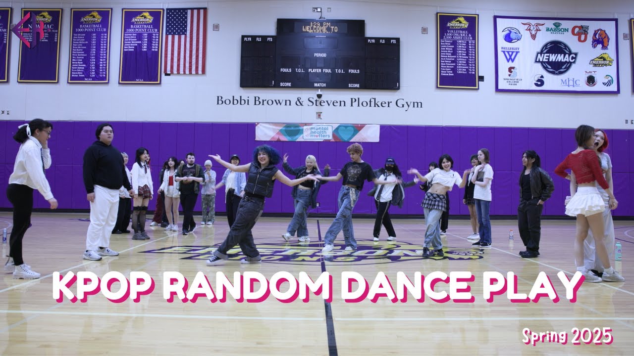 KPOP RANDOM PLAY DANCE at Emerson College