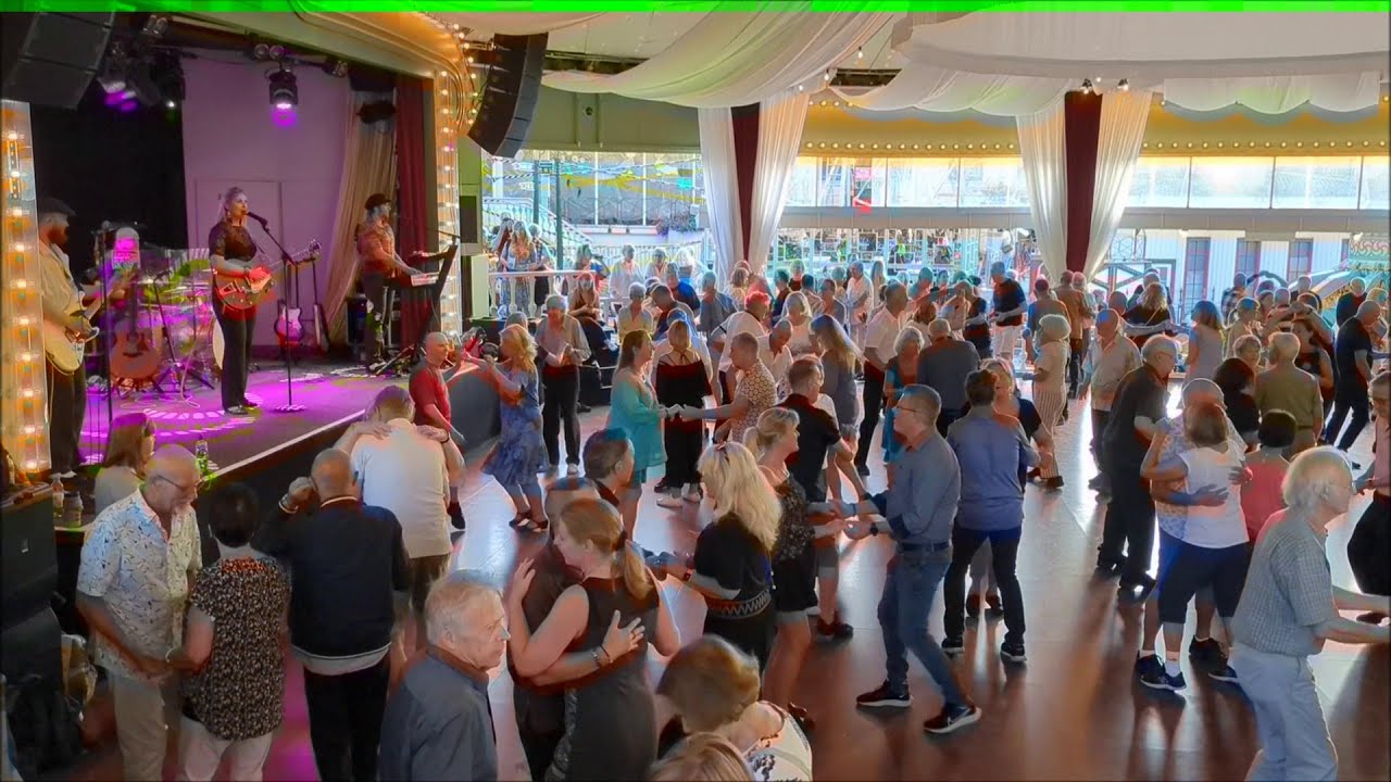 Callinaz - Big Blue Eyes - Burning Love - Gröna Lund 22 aug 2024