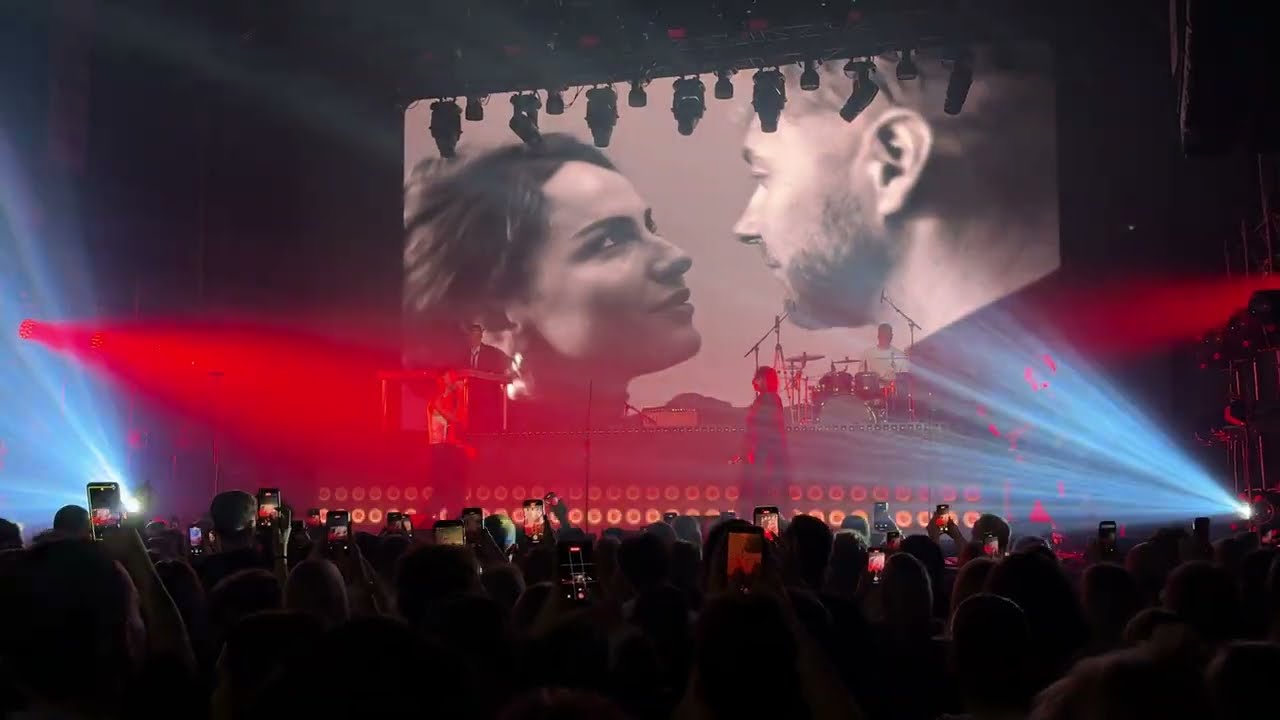 ARVIS REIKS & LELDE DREIMANE - KAĶIS UN PELE (Laternu stundā).