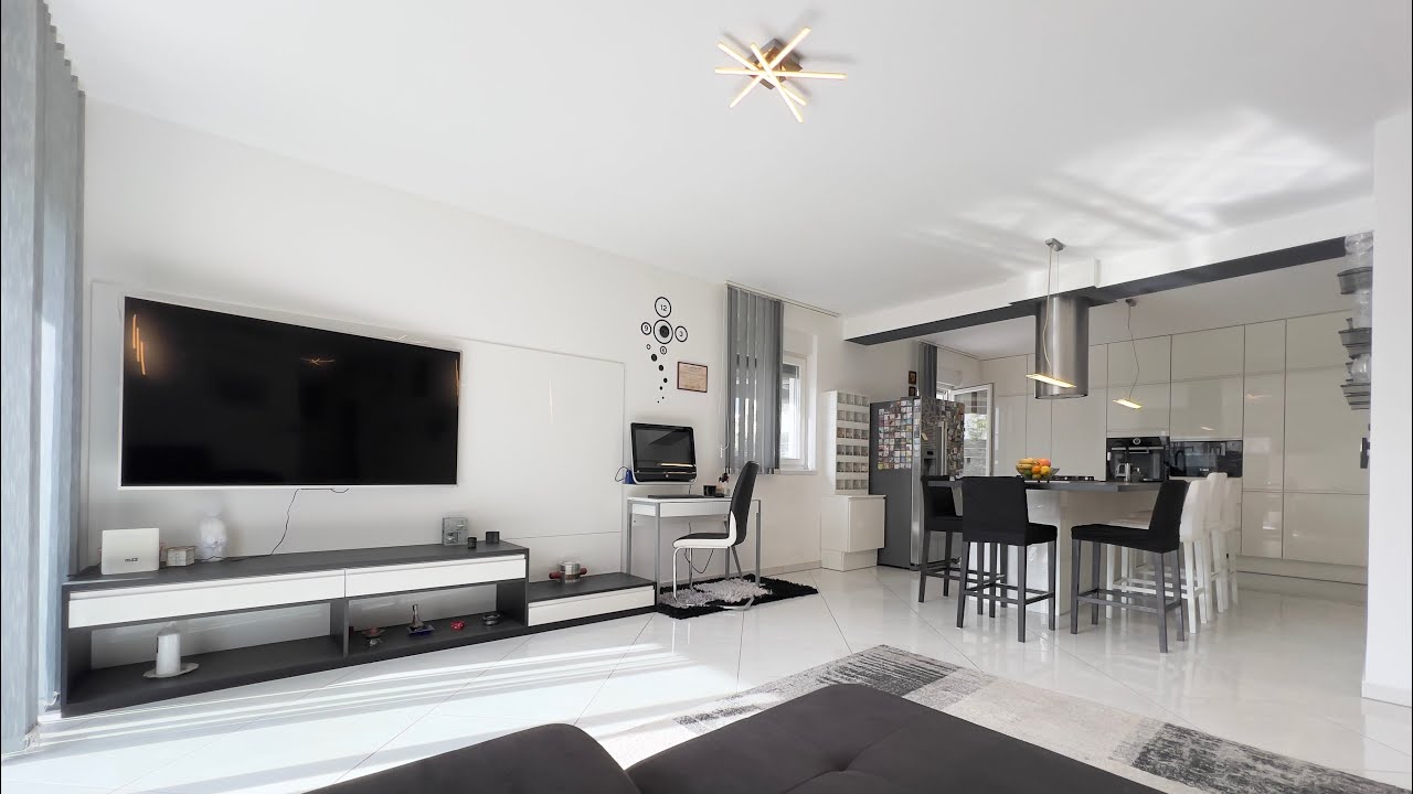 MODERN APARTMENT (Trogir / Split, CROATIA) #adriaingroup / Denis Hlapcic & Mirta Steficic
