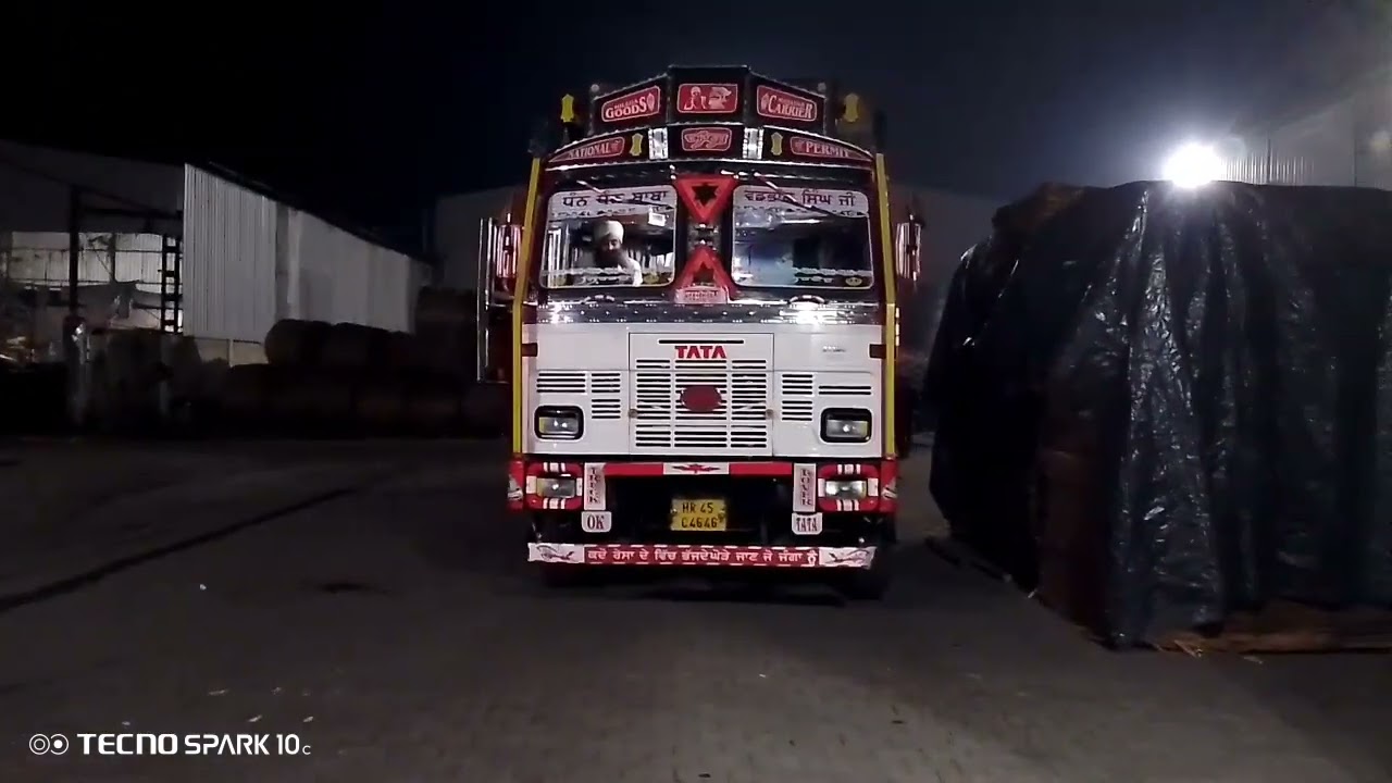 गाड़ी लोड करके पहुंच गए इंदौर बायपास एमपी में 