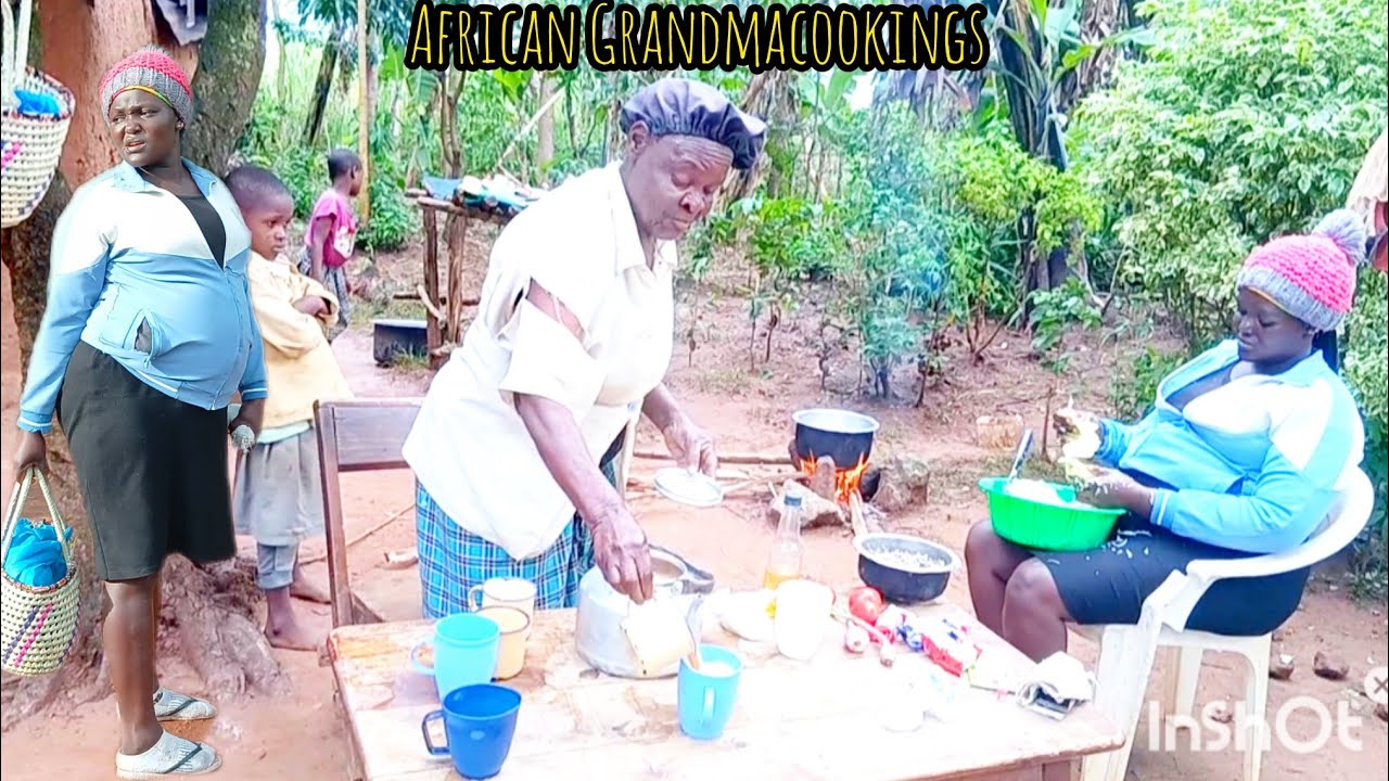 African GrandMother Cooks LOW BUDGET MEAL FOR HER FAMILY|| Kids  recieves Gifts from America. 😋🤭