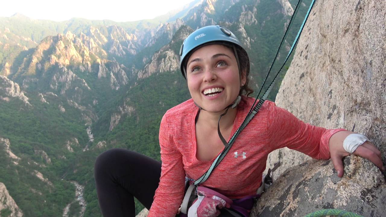 Seoraksan-- Climbing Bisundae (비선대)--4K drone footage