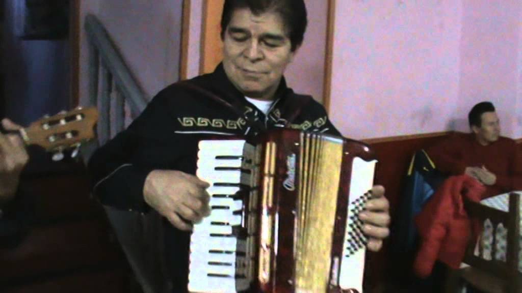 Trio Huasteco P.G.malditos amores D.R.