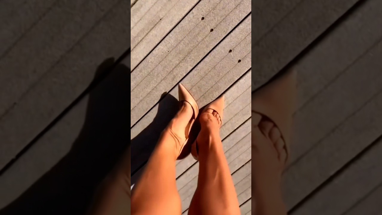 Christian Louboutin Iriza 100mm nude high heels