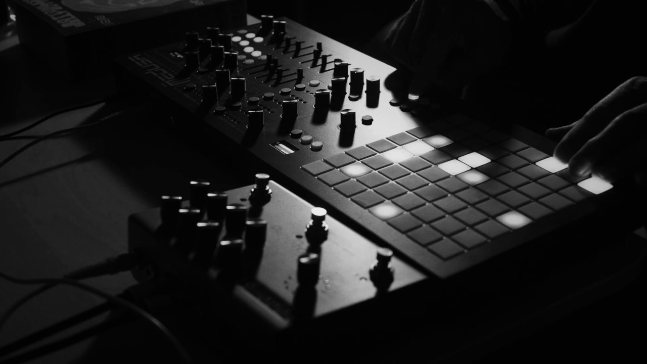 Medusa Hybrid Synthesizer Drones