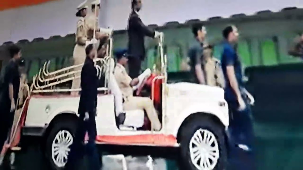 మన అమరావతి🙏 ట్రయల్ రన్ తో అదరగొడుతున్నఏ శాఖకు సంబంధించిన వాళ్ళు ఆ శాఖ రిహార్స్ తో పరేడ్ గ్రౌండ్ 