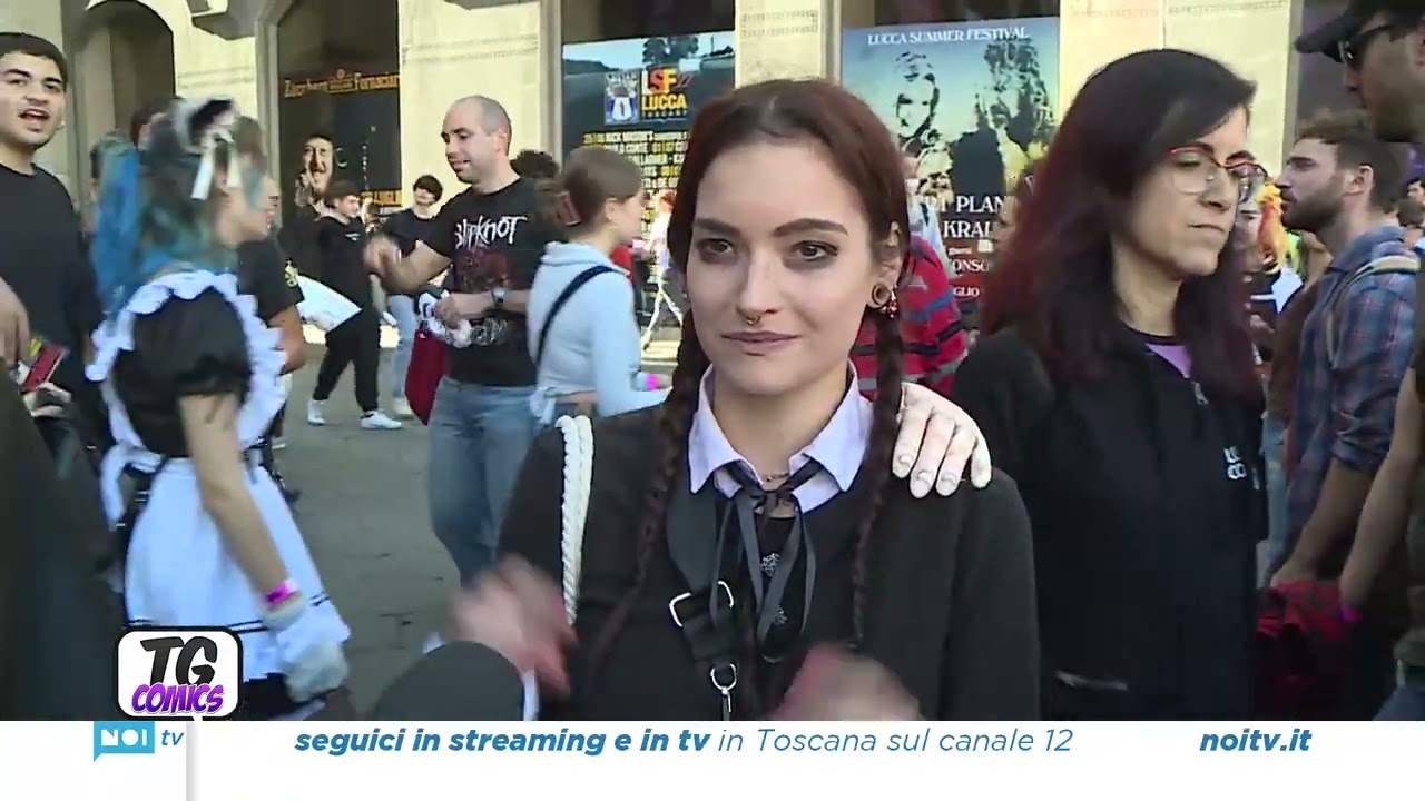 TG COMICS 31/10/2022 - 8mila in piazza per Tim Burton