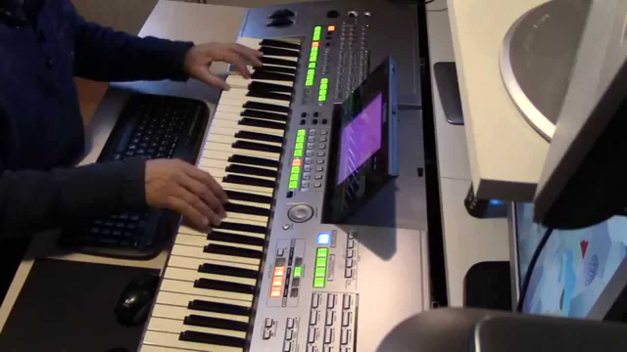 EL CHOCLO (Tango Argentine)(Tyros Keyboard)
