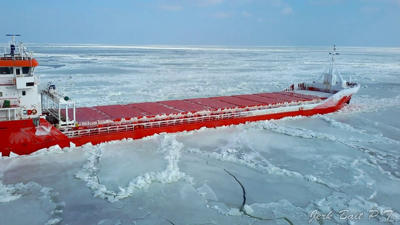 ICEBREAKING IN BALTIC SEA! Icebreaker 