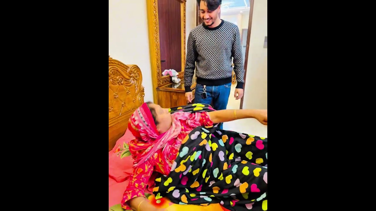 । নিজের মেয়ের বেলায় ষোল আনা পরের মেয়ের বেলায় একা-নাও না ।