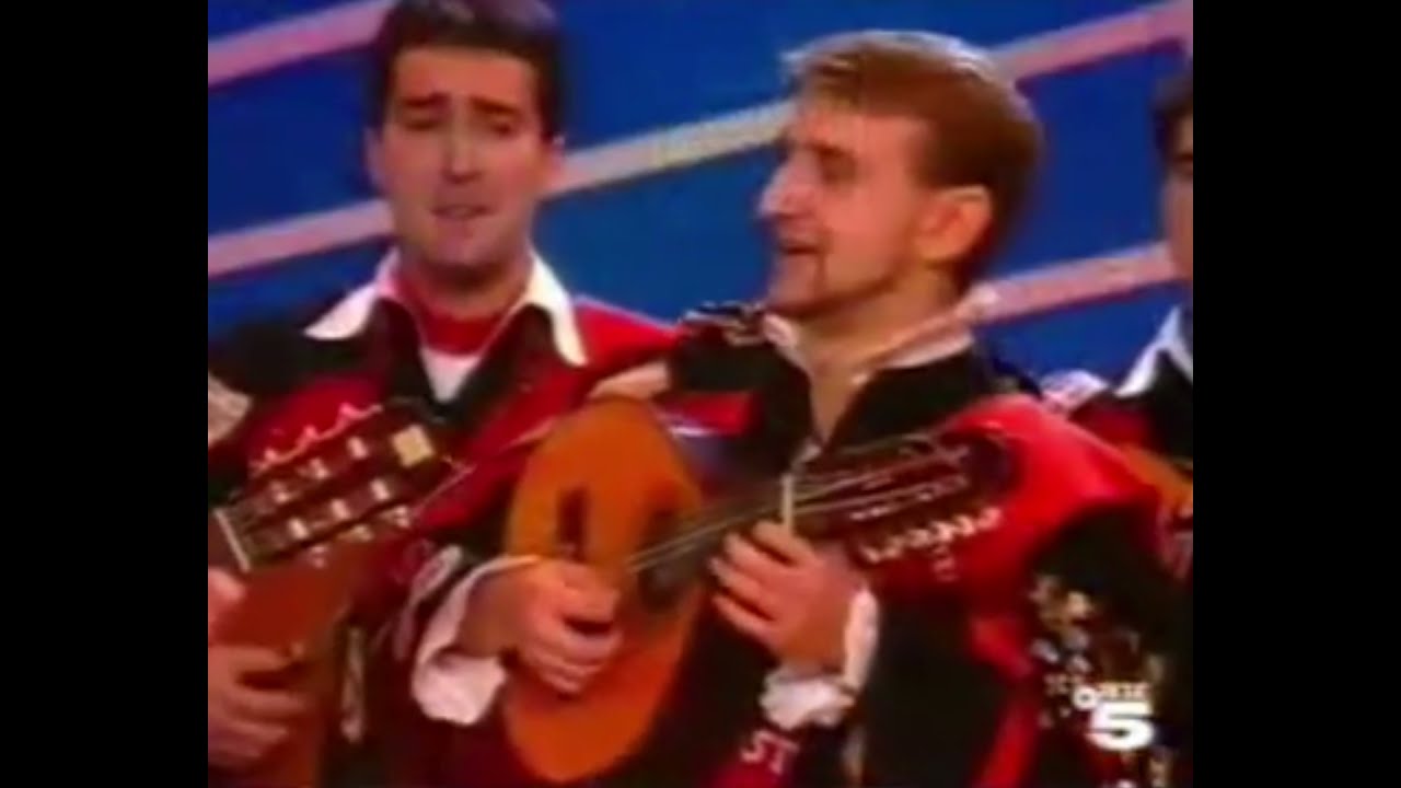 Tuna Universitaria de Deusto - LUNA DE ESPAÑA 🇪🇸  (Fernando Moraleda 1945).