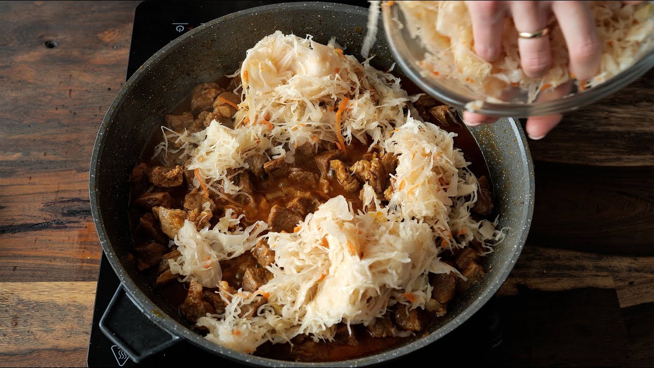 Вам понравится этот рецепт квашеной капусты с мясом! Очень вкусно и полезно!