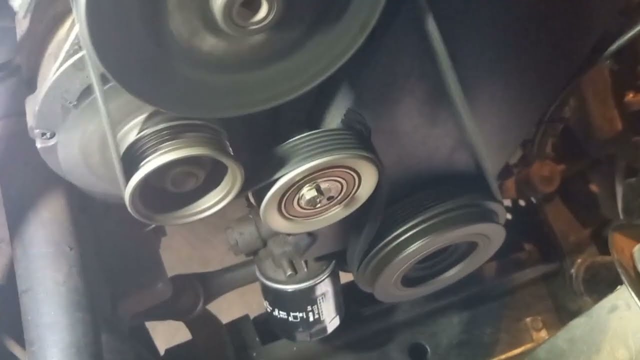 Como trocar a correia do alternador correia de acessorios da Chevrolet S10 2.2 antiga