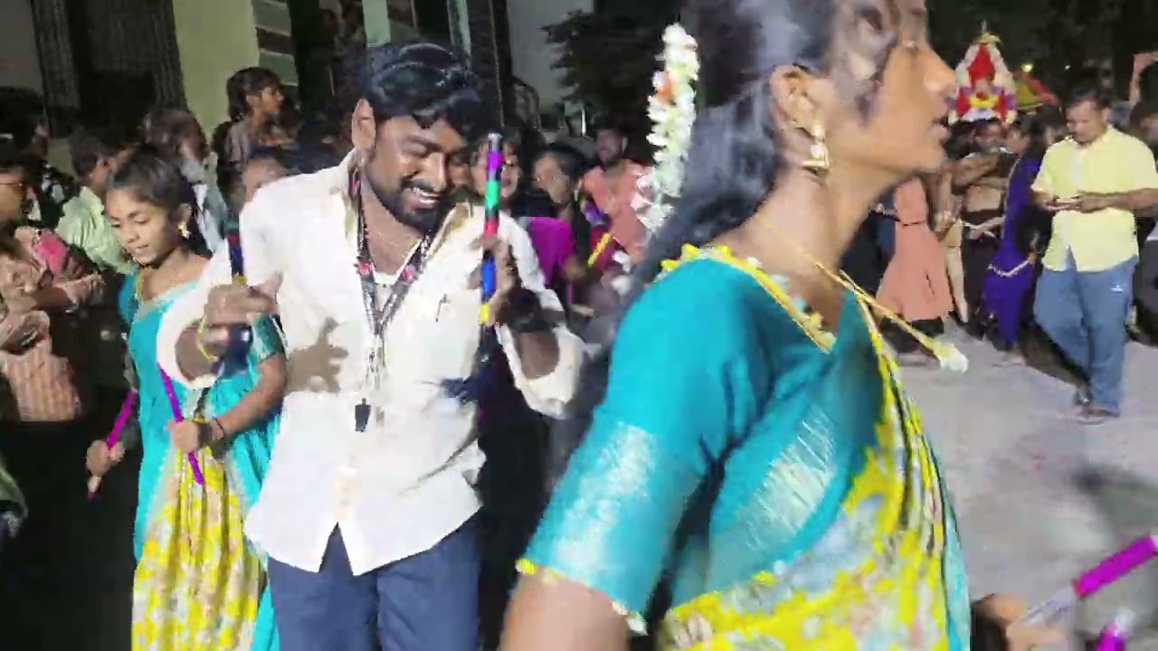 అశోక్ కోలాటం మైదుకూరు 9010051312 కన్నెలూరు లో సత్యభామ అంటూ చూడండి ఫ్రెండ్స్ 