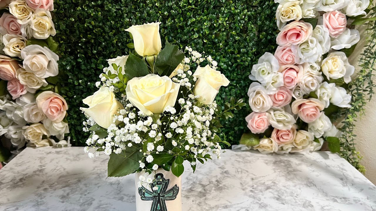 Arreglo floral para bautizo/primera comunión y confirmación