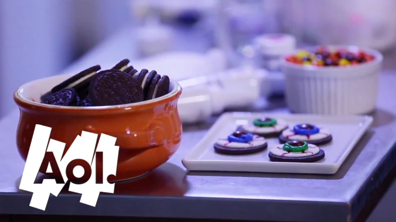 Tricks and Treats for Halloween Parties | Host Handbook