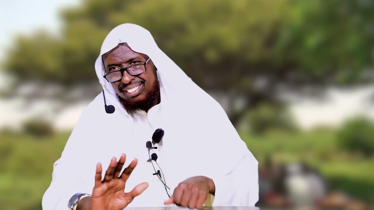 Sh Nuur Cali Jaamac oo nasiixo u diray mid kamid ah beelaha soomaliyeed oo ku qaldantay habka...!!