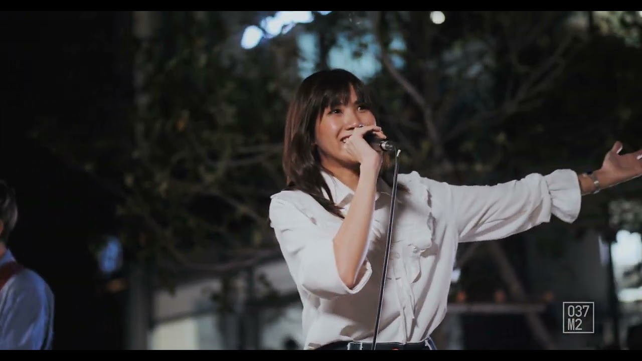 The 38 Years Ago - เธอยัง (Cover) @ Siam Square Walking Street [Fancam 5K 60p] 220612