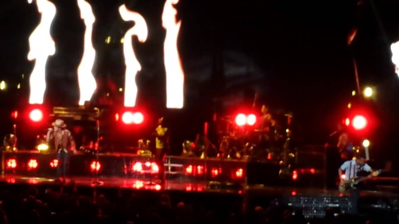 7 28 13 Bruno Mars Staples Center Moonshine  Natalie TREASURE