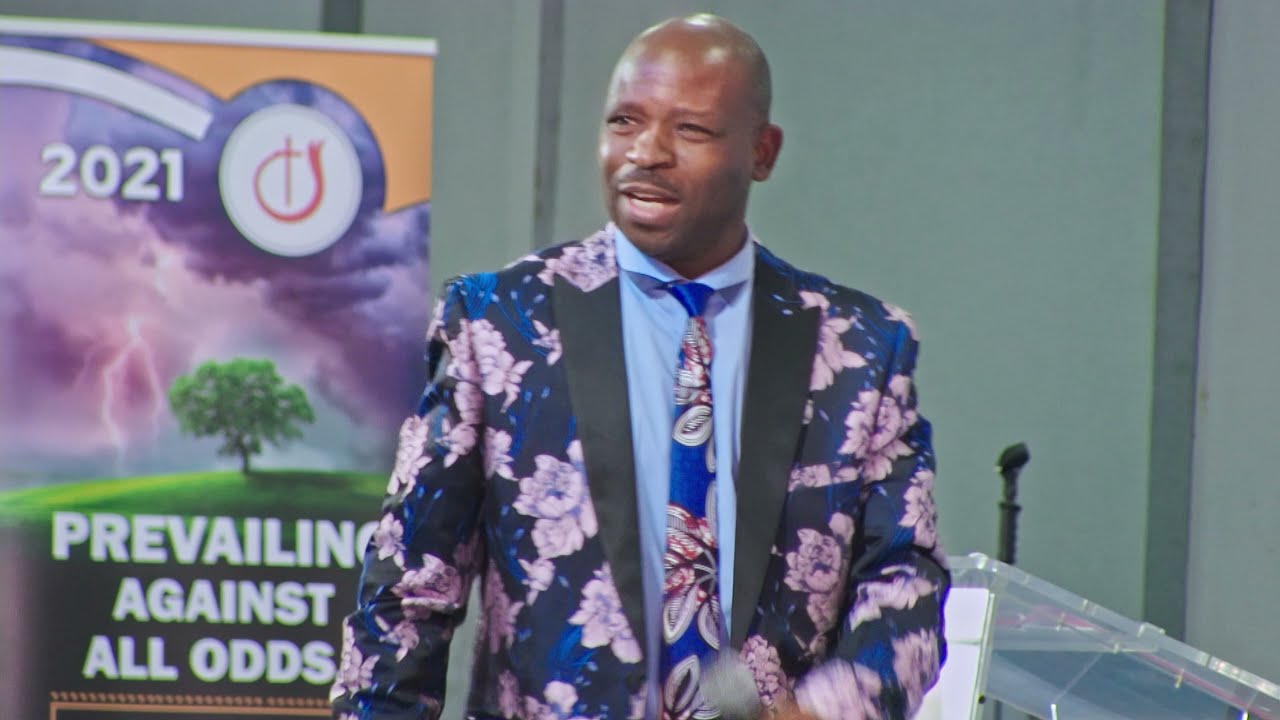 PASTOR JAMES SHIMANGE - U HLULE MANI @ APOSTLE MAFUMO & PASTOR RHANDZU WEDDING