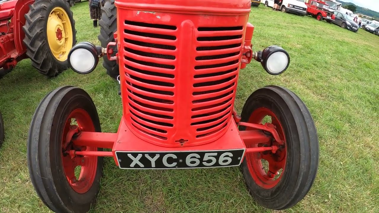 1957 David Brown 25D 2.5 Litre 4-Cyl Diesel Tractor (32 HP)
