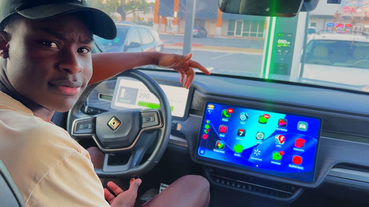 Я установил Apple CarPlay в свой Rivian.