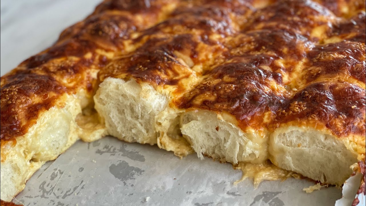 Kahvaltıya Bir Tek Bunu Yapın Başka Hiç Bir Şeye Gerek Yok 😃  Yumuşacık Soslu Poğaça Tarifi 😋