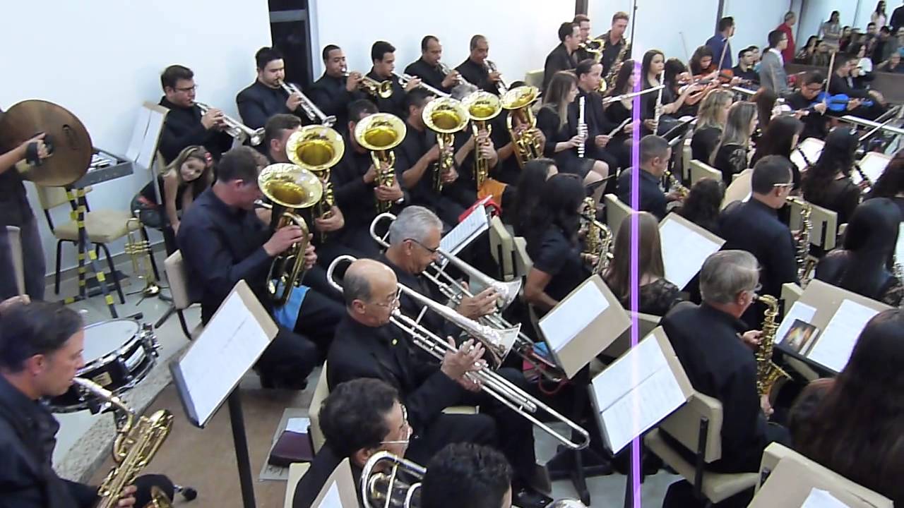 GLORIA CELESTE  COM AS BANDAS MUSICAIS