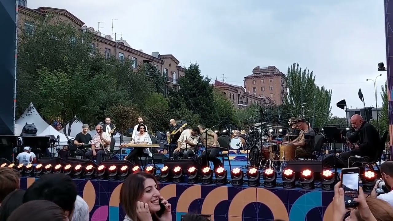 Arto Tunçboyacıyan & Armenian Navy Band – live at the 
