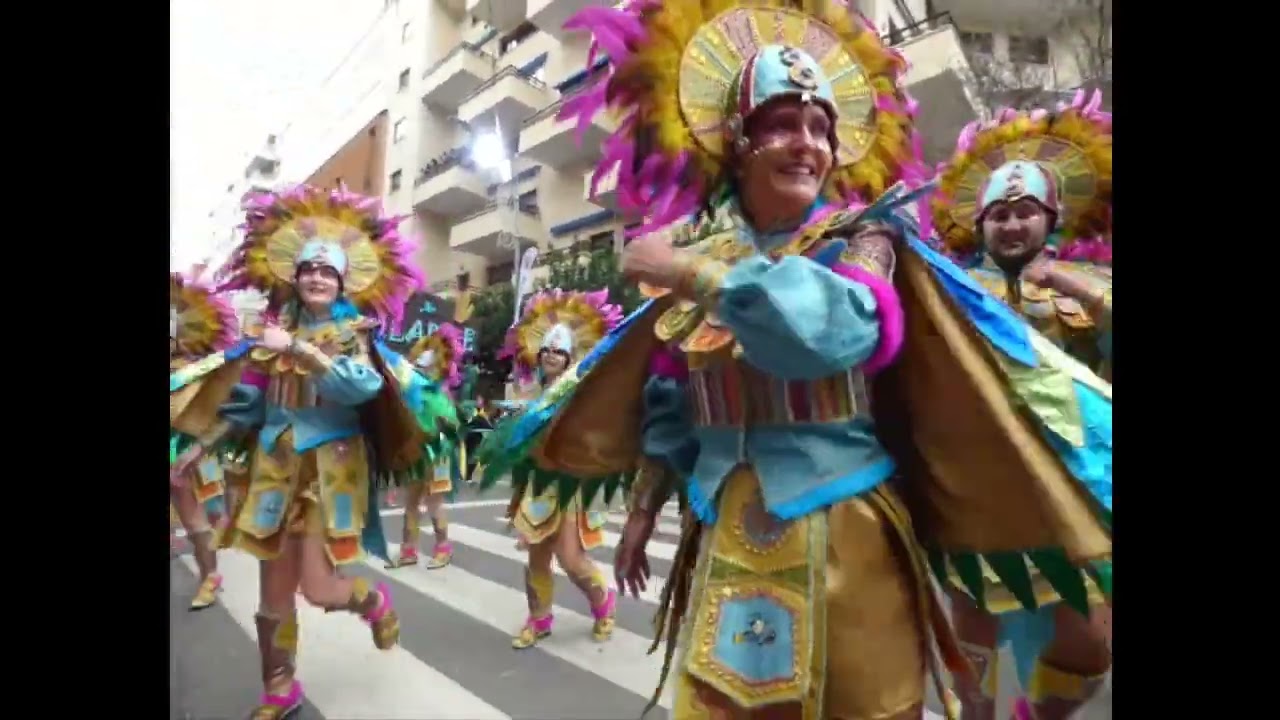 Desfile de Carnaval de Badajoz.Comparsa Aquelarre.15-2-2026.MP4.