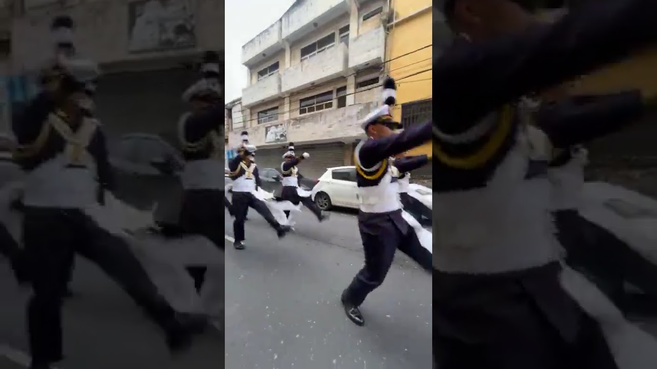 Banda de Guerra Los Tiburones de Comercio Central 14 de Septiembre 2025