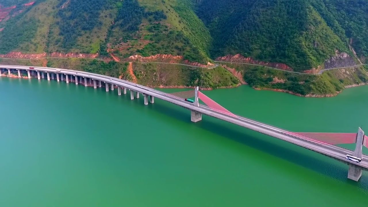This is XIchang , Sichuan.  A place for all seasons!