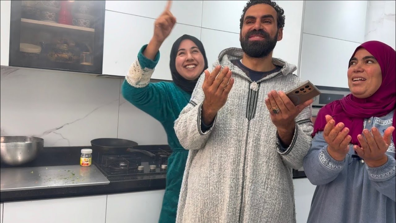 المفاجأة لفاطمة الزهراء وردت فعلها على العمرة ديال ايوب تصدمات