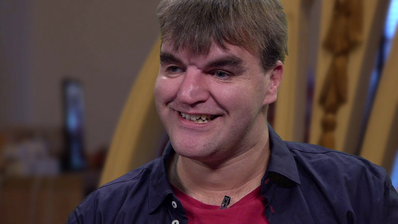 Nicolai kan ikke styre sine skældsord - trods tæv gemmer han ikke sine Tourettes-tics (3:3)