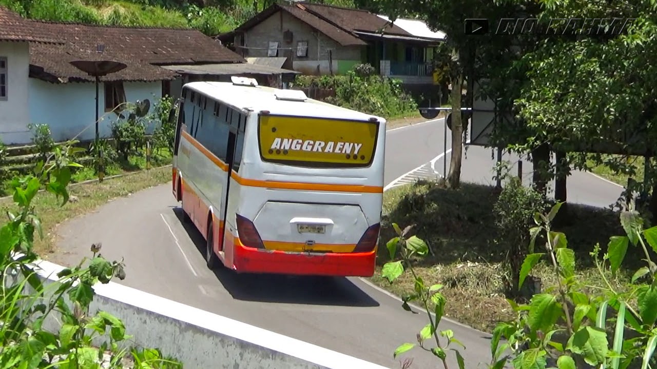 SUARA KNALPOTNYA MENGGELEGAR!!! Biarpun tua yang penting kuat nanjak MAINAN TELOLET pula