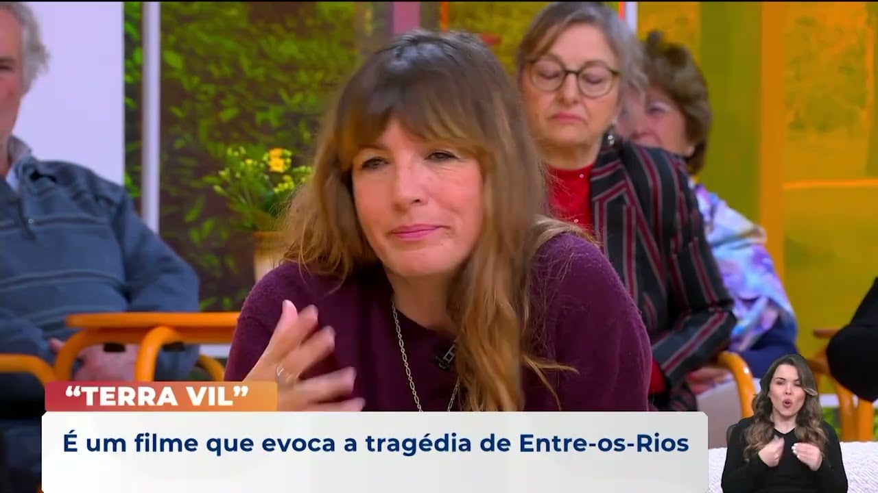 Praça da Alegria - Lúcia Moniz e Luís Campos sobre 