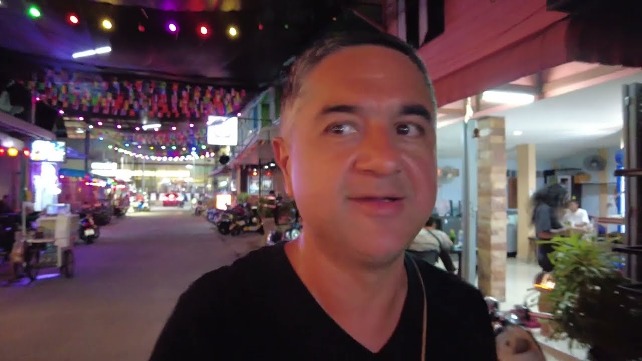 Exploring Hua Hin Soi 80 Walking Street – Local Markets and Night Vibes