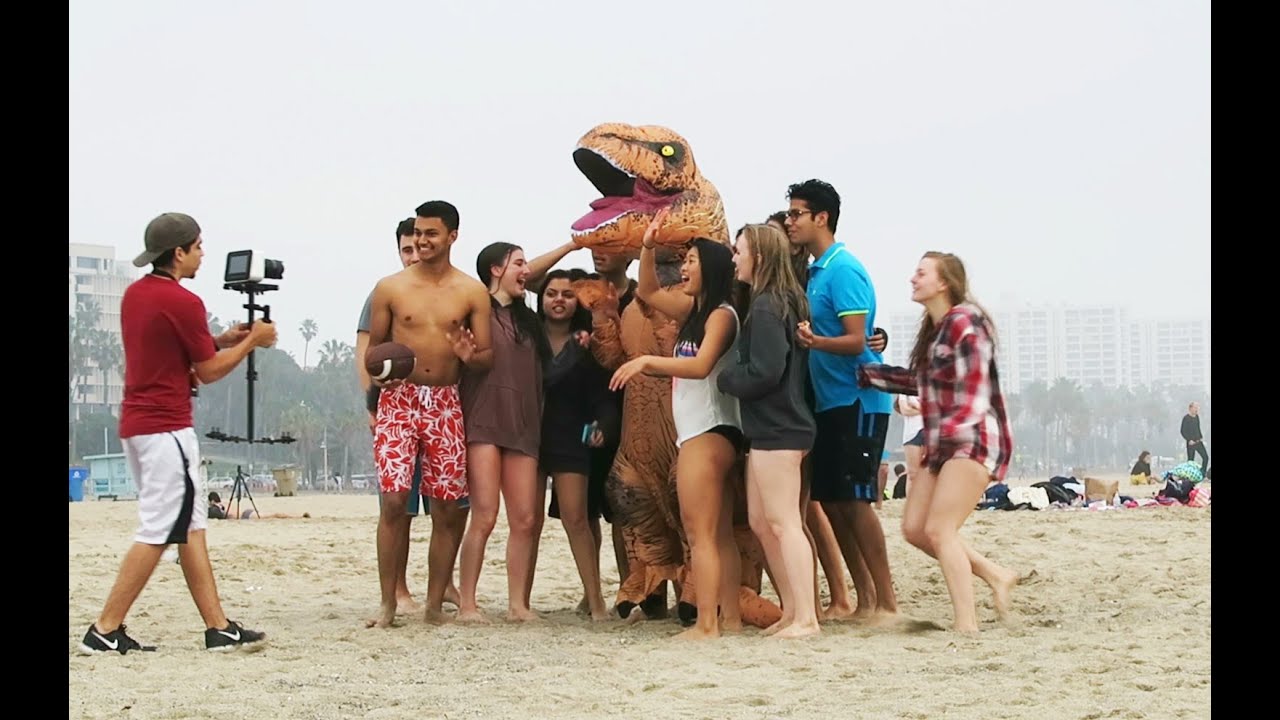 T-REX MAKES FRIENDS!!