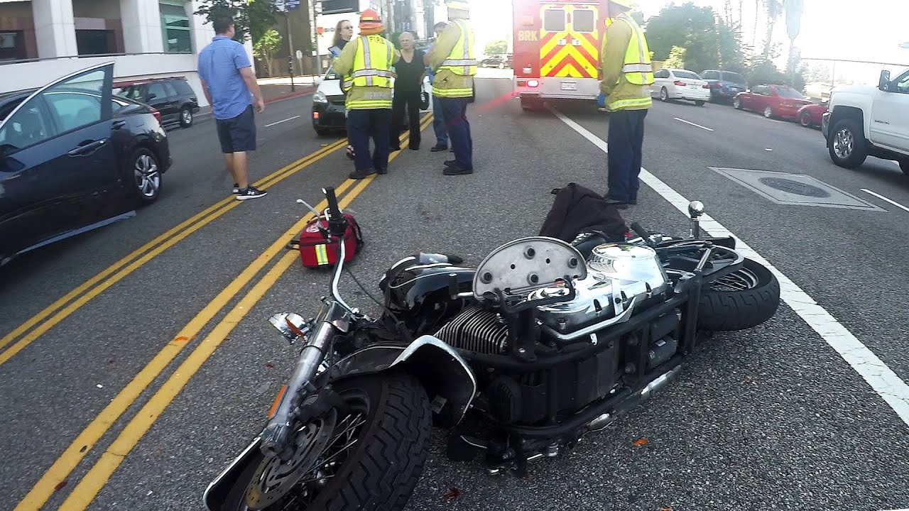 I CRASHED!!!!!! (FULL VIDEO MOTORCYCLE CRASH)