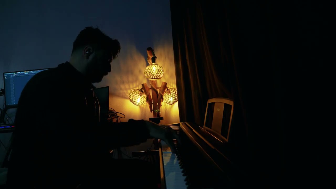 Ahmet Kaya - Acılara Tutunmak (Piano Cover)