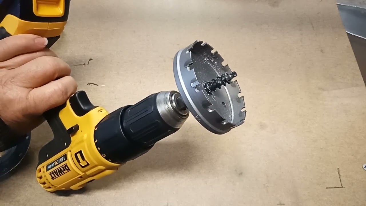 CH 750 STOL fuel tanks with VIKING engine recessed sending unit.