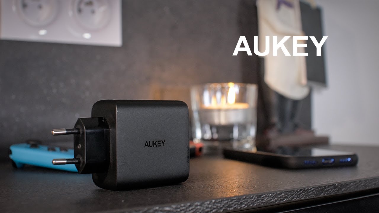 Aukey PA-D2 | 36W dual USB-C port charger