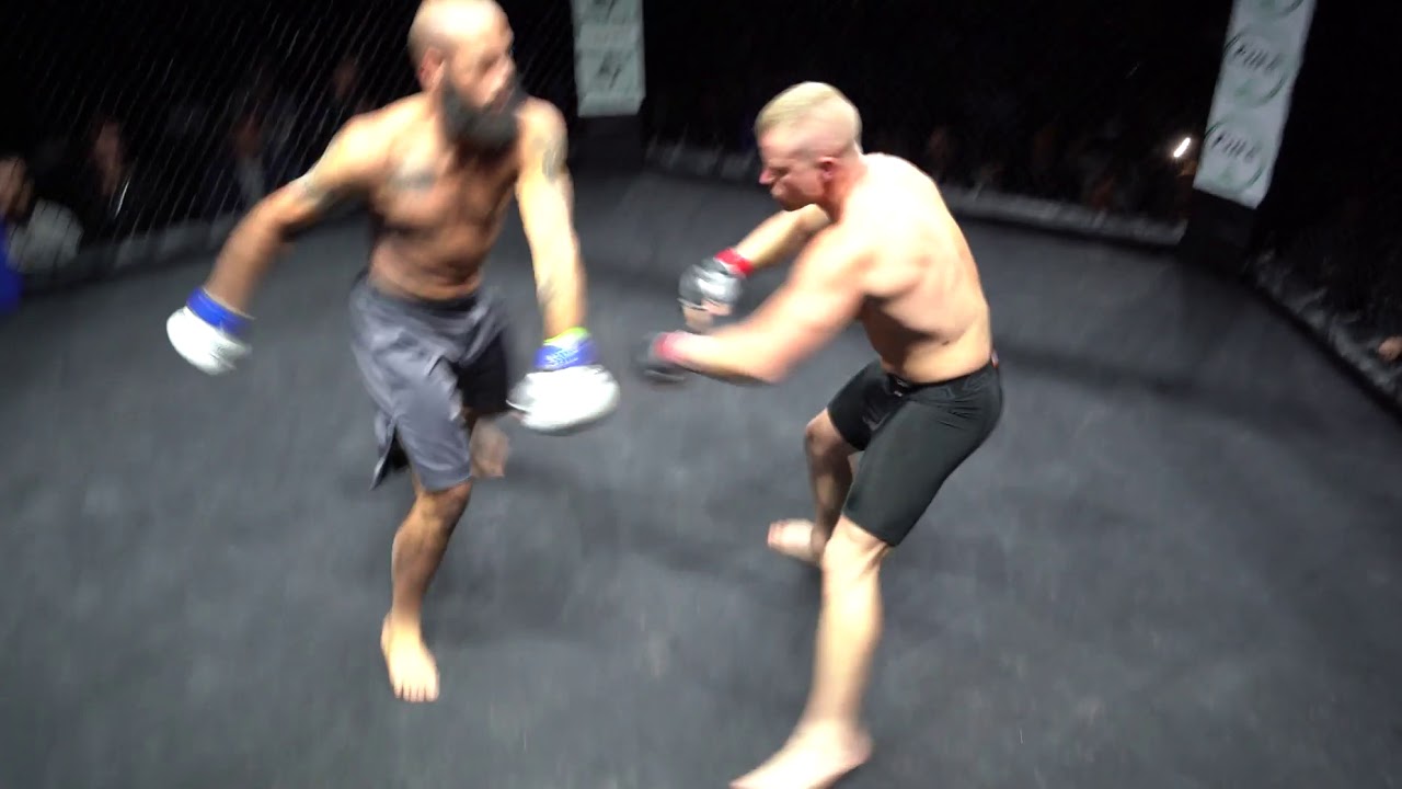Justin Middleton vs. Jon Assam